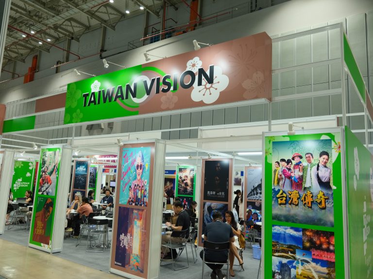 Kinh nghiệm & mạng lưới quốc tế 3