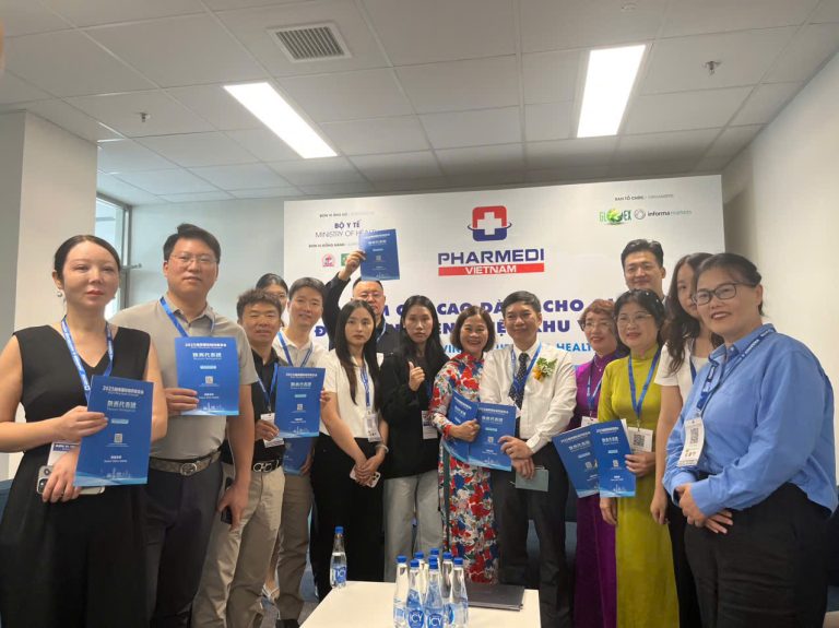 Kinh nghiệm và mạng lưới quốc tế