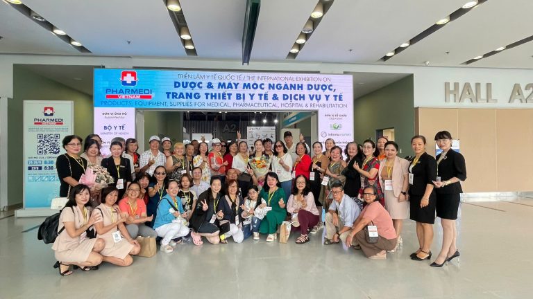 Kinh nghiệm và mạng lưới quốc tế